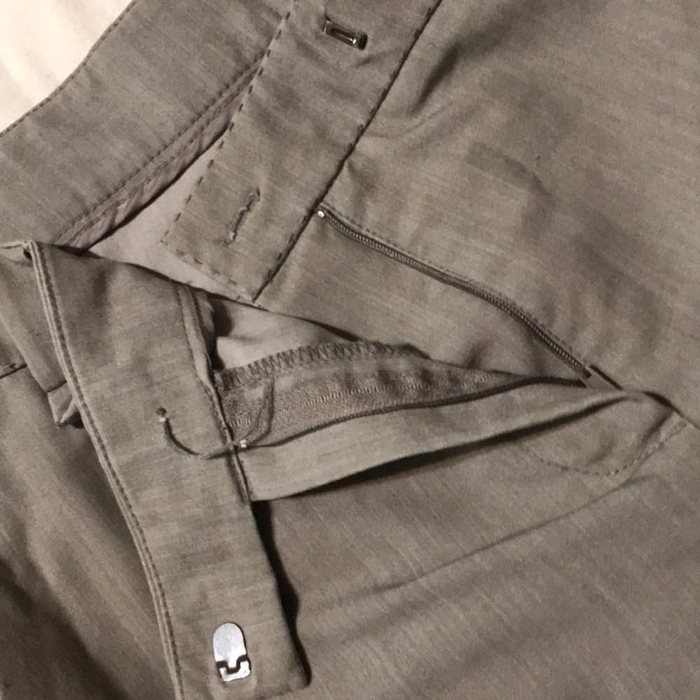 Capris - Picture 3 of 4